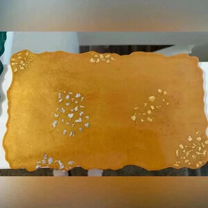Yellow perfume‎ tray